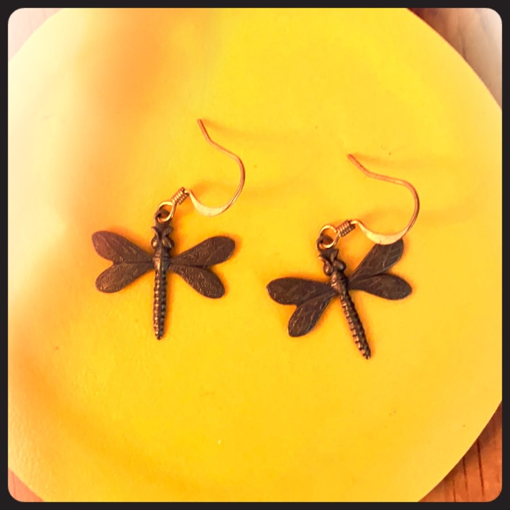Cute dragonfly earrings